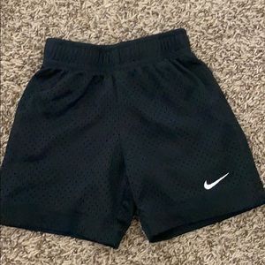 Nike Mesh Boys Black Shorts - EUC - 2T